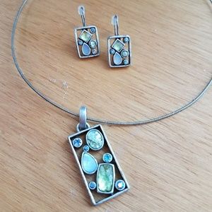 Cute earring/necklace set